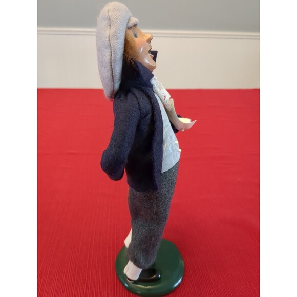 Byers'‎ Choice Caroler Man Holding Santa Flyer Vtg 1997 Retired Christmas Rare - Picture 7 of 7